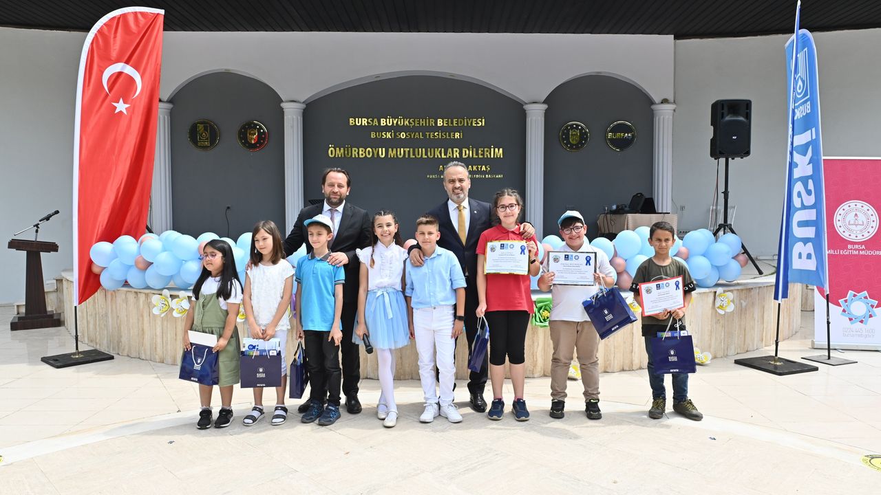 Bursa'da suyun önemini en iyi anlatan öğrenciler ödüllendirildi