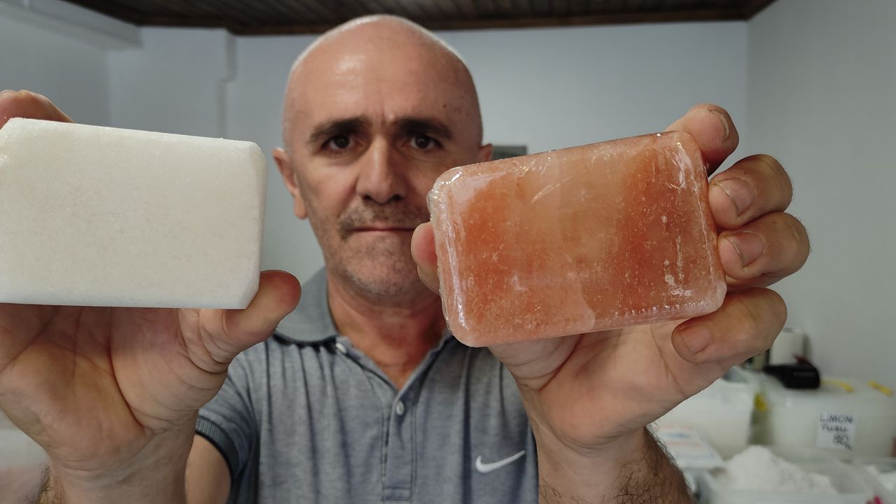 Bursa'da köpürmeyen sabun şifa dağıtıyor