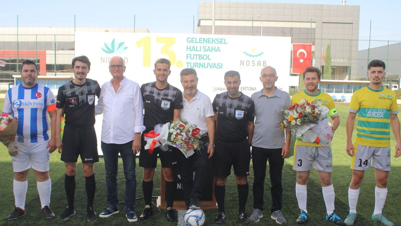 Bursa NOSAB firmaları 13. Geleneksel Halı Saha Futbol Turnuvası'nda