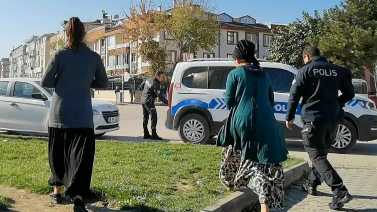 Bursa'da fal bahanesiyle parasını çaldılar, polis yakaladı
