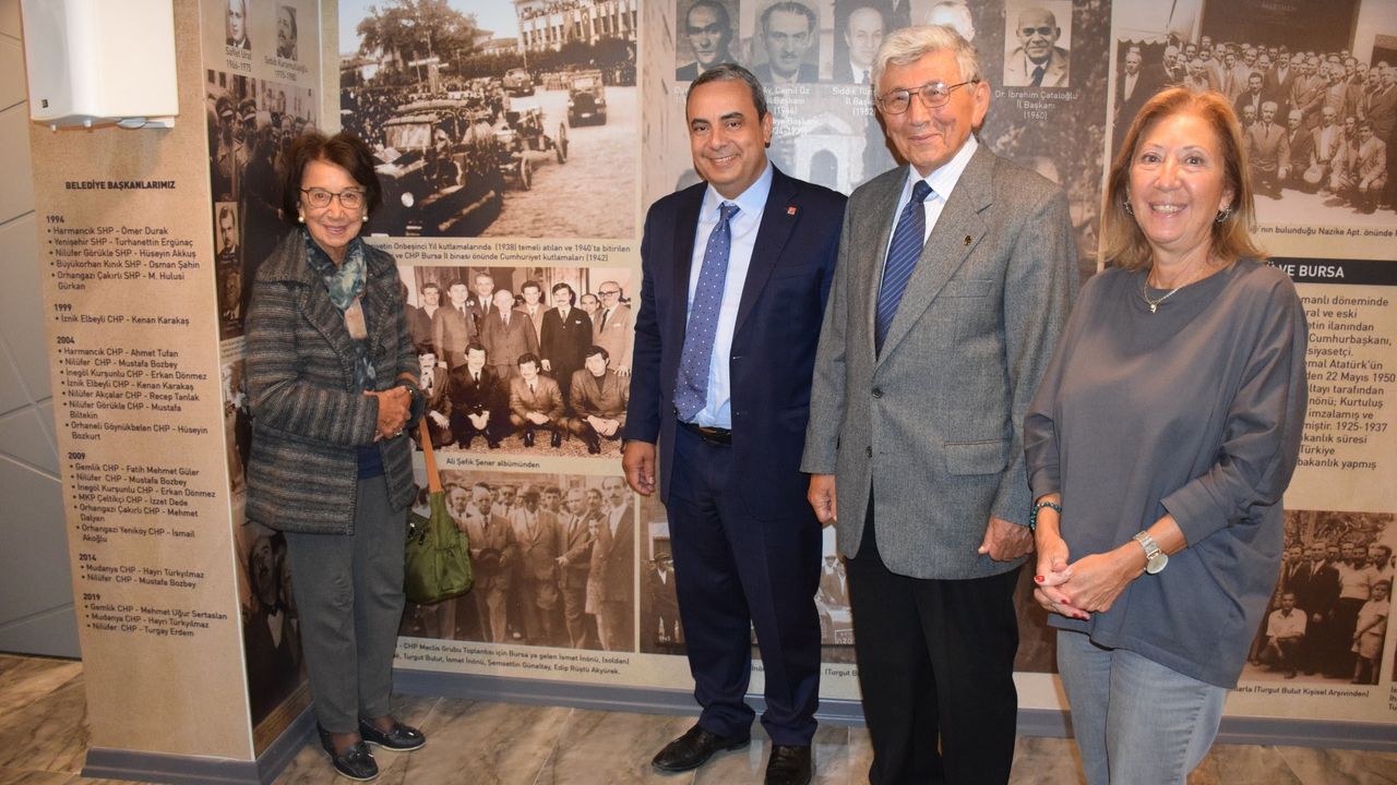 CHP Bursa İl Başkanlığı ve siyaset müzesi ziyaretinde anılar yeniden canlandı