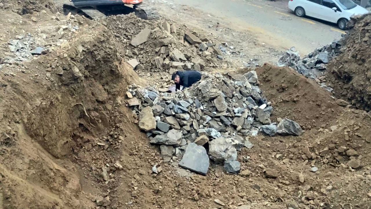 İstanbul’da kazı çalışmasında esrarengiz olay: Kafatası ve iskelet bulundu