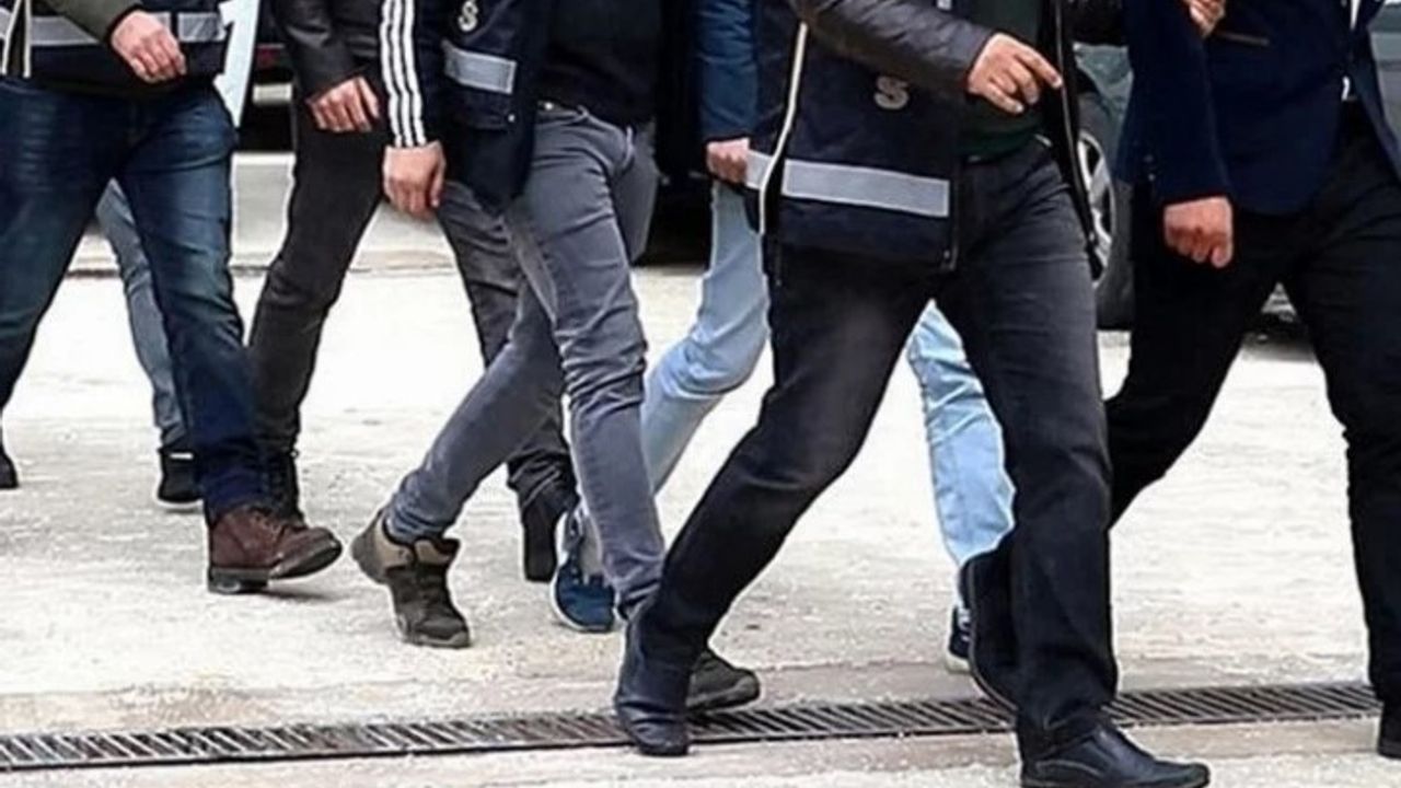 Bursa'da FETÖ operasyonunda 14 şüpheli gözaltına alındı