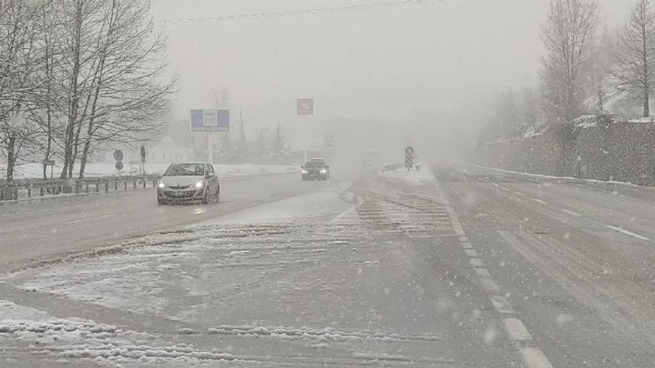 Bursa'da yoğun kar!