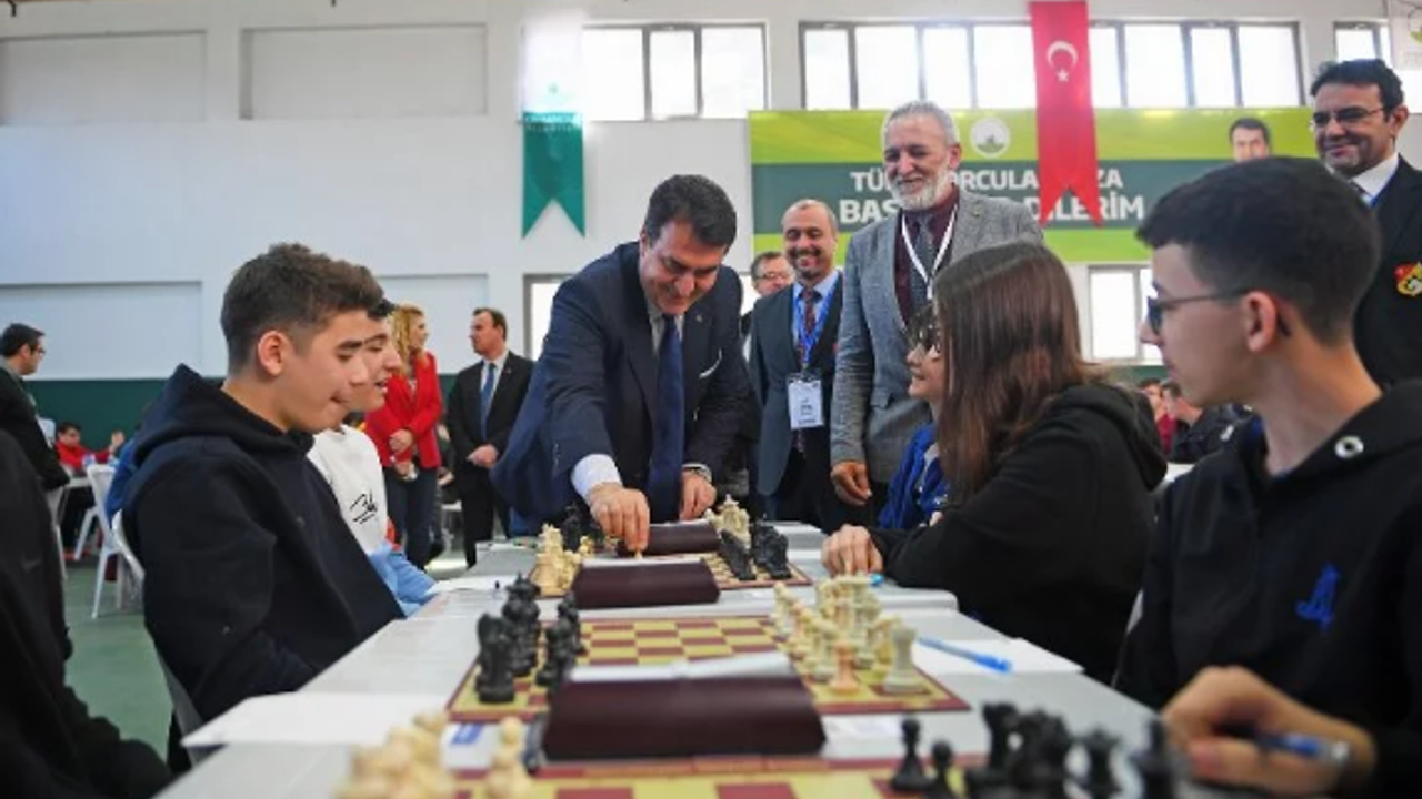 Okul Sporları Satranç Takım Turnuvası Bursa Osmangazi'de başladı