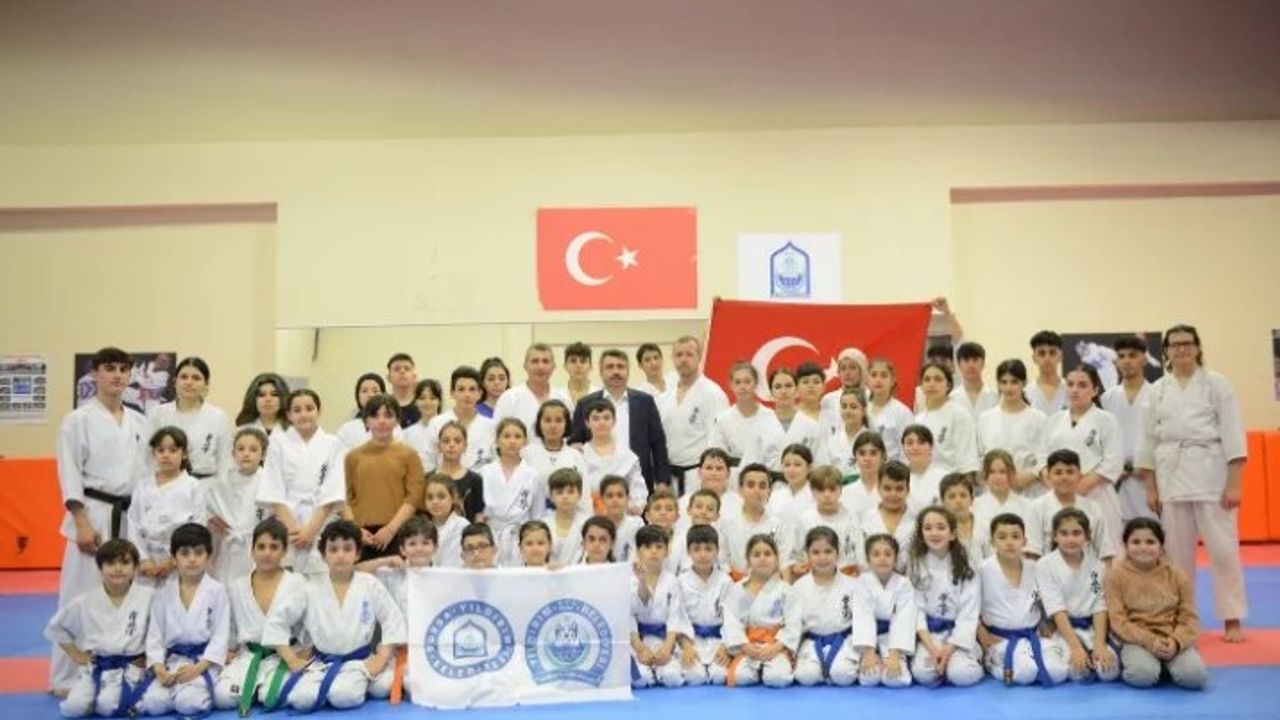 Bursa'da şampiyonları Başkan Yılmaz uğurladı