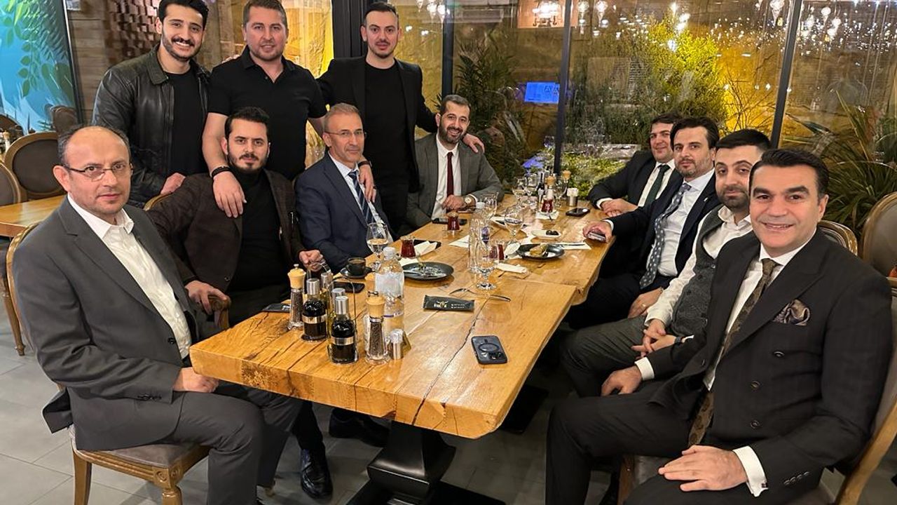 Bursa'da milletvekili aday adaylarını buluşturan iftar