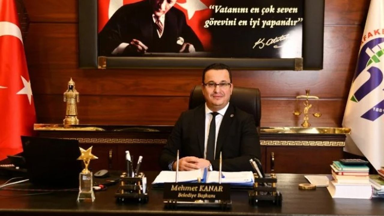 Mustafakemalpaşa Belediye Başkanı Kanar'dan 30 Ağustos mesajı