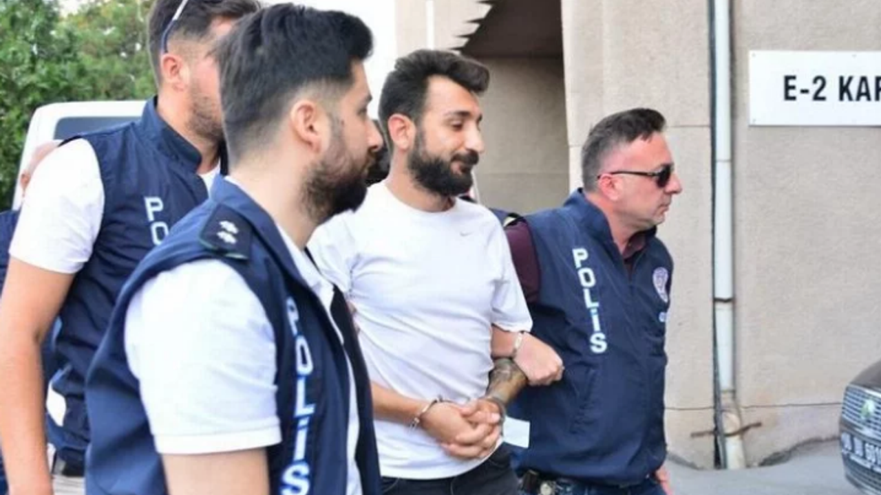 Hayvan hakları platformu "Paw Guards"ın yöneticisi Erkin Erdoğdu tutuklandı!