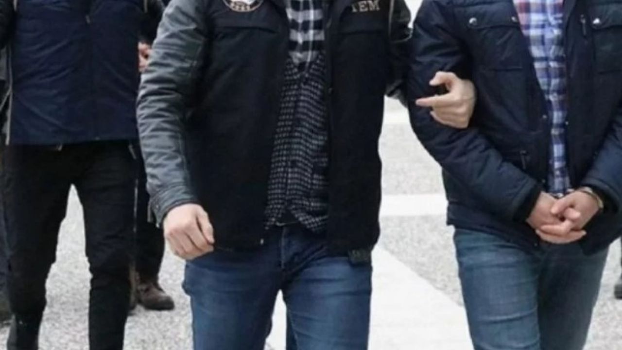 Bursa'da FETÖ operasyonu! 'Bylock’ kullanan 6 kişi gözaltına alındı