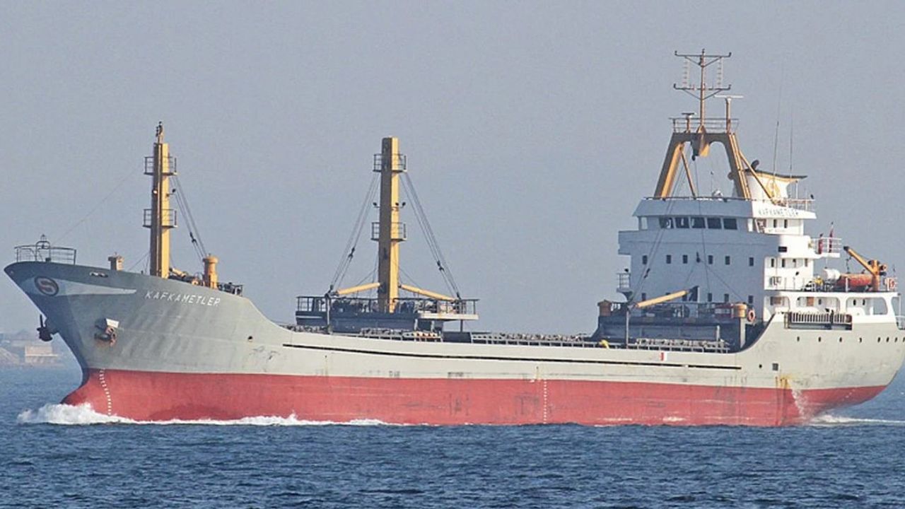 Türk gemisi Karadeniz'de kayboldu: 12 personele ulaşılamıyor