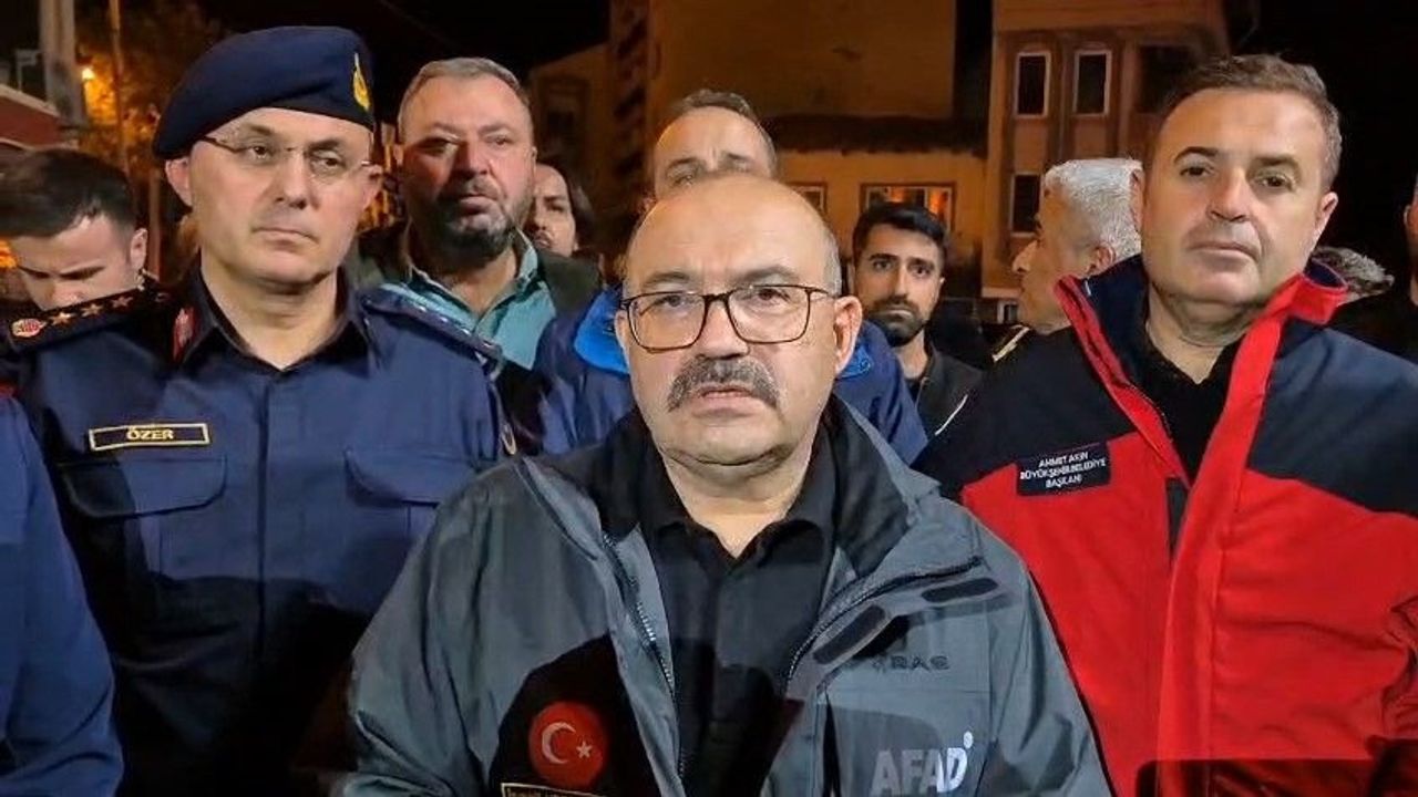Balıkesir Valisi Ustaoğlu: Can kaybı bulunmuyor