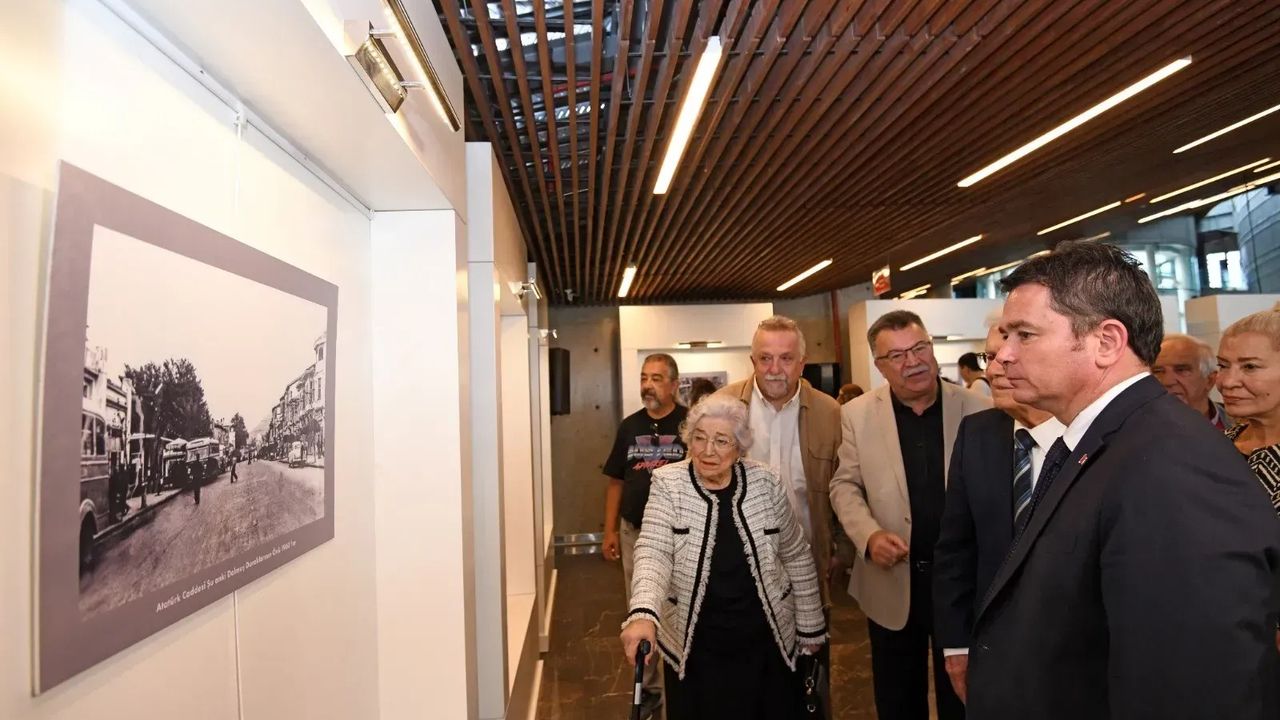 Cumhuriyet yolculuğu sergiye taşındı