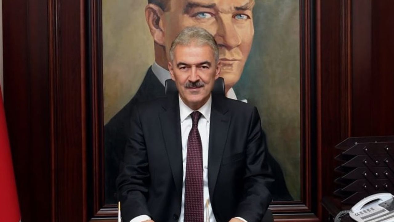 Bursa Valisi Ayyıldız’dan 29 Ekim mesajı