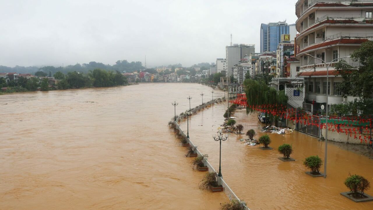 Vietnam’da sel: 10 ölü