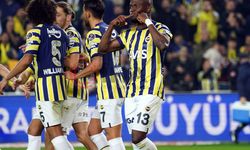 Fenerbahçe 10 kişiyle 3 puana uzandı