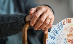 Emeklilerin ek zam farkı ödemeleri bugün başladı