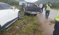 Bursa'da düğün konvoyunda kaza: 6 yaralı