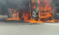Bursa’da servis minibüsü alev alev yandı!