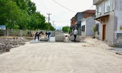 Mustafakemalpaşa'da yollar tamir ediliyor