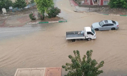 Bursa'da kuvvetli yağış etkili oldu!