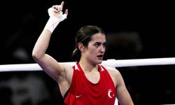 Milli boksör Esra Yıldız Kahraman, Paris 2024’te yarı finalde