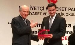 MHP'de Grup Danışmanı görevden alındı