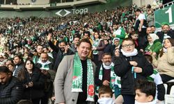 Başkan Aydın, Osmangazili çocuklara Bursaspor sevgisi aşılıyor