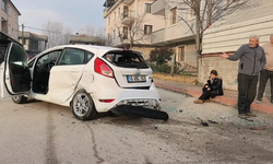 Bursa'da kaza! Aracını görünce gözyaşlarını tutamadı