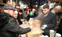 Büyükşehir'den yeni yılın ilk sabahında çorba ikramı