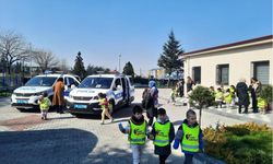 Minikler, Polis Merkezi'ni ziyaret etti