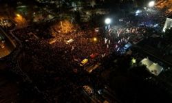 Bakan Yerlikaya: "Bin 418 şüpheli gözaltına alındı"
