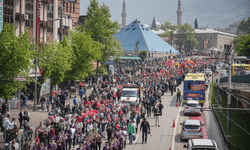 Bursa sokaklarında 23 Nisan kutlaması!