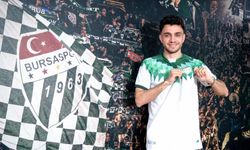 Bursaspor bir oyuncuyu daha kadrosuna kattı