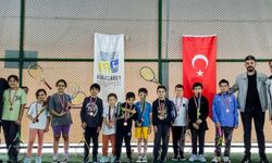 Karacabey'de tenis turnuvası