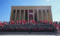 81 ilden gelen gençler Anıtkabir'de