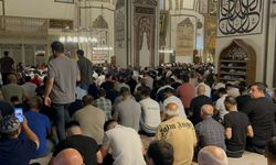 Ulu Cami’de bayram namazı yoğunluğu