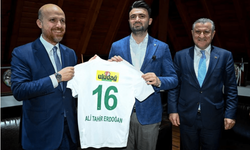 Bakan Bak: Süper Lig Bursaspor'u bekliyor