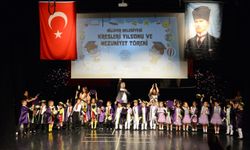 Bursa’da miniklerin mezuniyet heyecanı