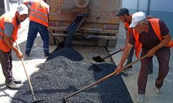 Bozulan yollar onarılıyor