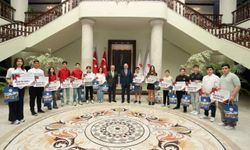 Bursa Valiliği LGS şampiyonlarını ödüllendirdi