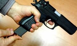 13 yaşındaki çocuk babasını başından vurdu!