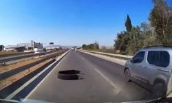 Yol ortasındaki lastik kaza yaptırdı!