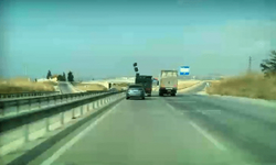 Uçan kasalar trafiği karıştırdı!