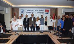 O başkan ekibiyle CHP’ye katıldı
