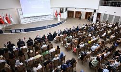 BTSO, YKS'de derece yapan Bursalı gençleri ödüllendirdi