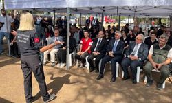 ’İlk dersim yeşil vatan’ yanan ormanda gerçekleşti