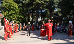 Bursa’da mehterli moral konseri