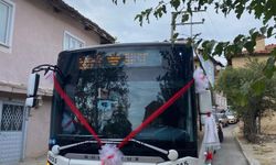 Bursa’da belediye otobüsü gelin arabası oldu