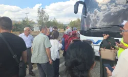 Yolcu otobüsü gemi çapası taşıyan tıra çarptı